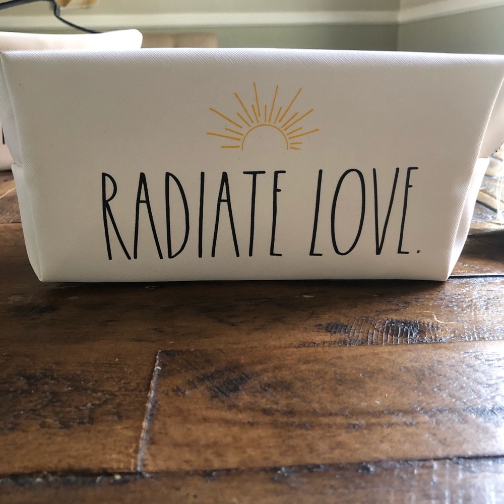 Rae Dunn Cosmetic Bag - Picture 2 of 4